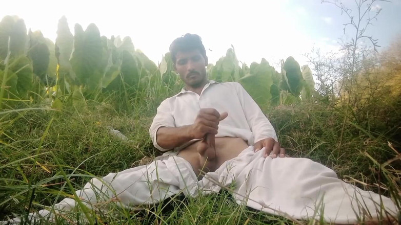 Gulzamin133: Gulzamin si cowok solo kontol besar