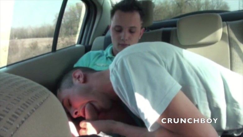 Crunch Boy: Theo sucked by his best friend in his car