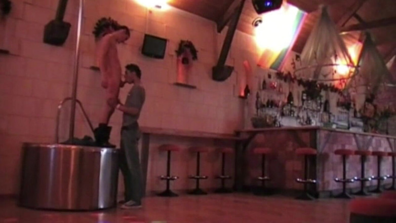 Gaybareback: Twink latino knullad i klubbdans