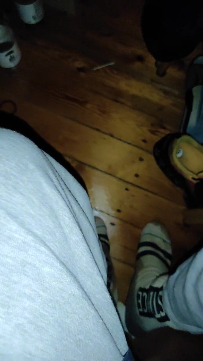 SmokedAlloy2: Dirtyjunkbro nepotřebují záchod, aby se vyčůrali. Dělá to všude! Mega špína!