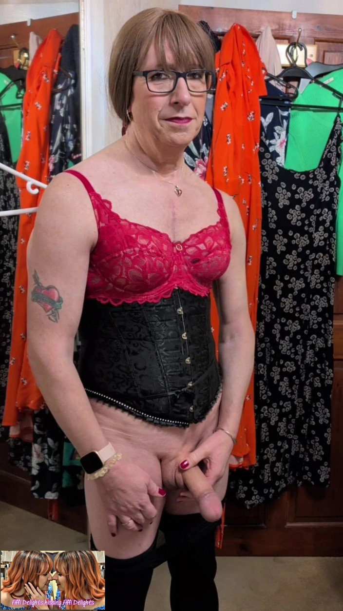 Fiona of Delights: Mama mea vitregă are un penis