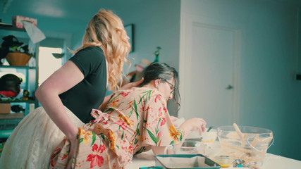 CharlieForde: Bake me a cake bareng charlie forde, chasey devil