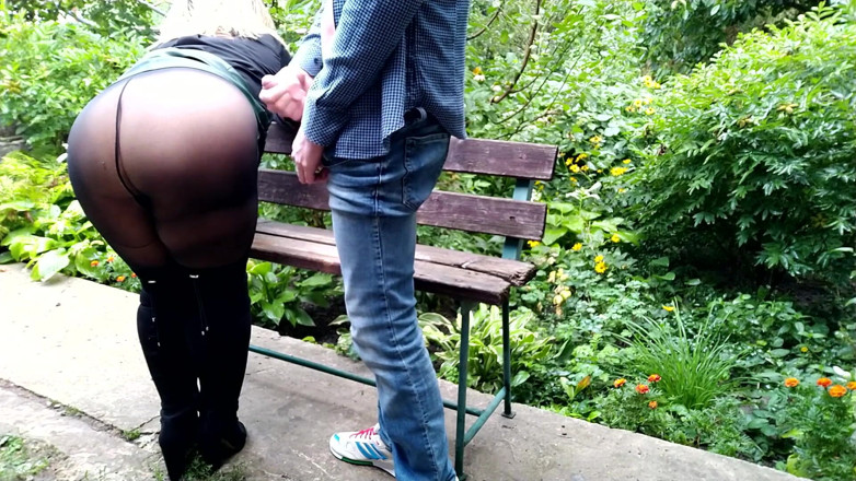 OurFetishLife: Ta belle-mère a désespérément envie de te faire aimer
