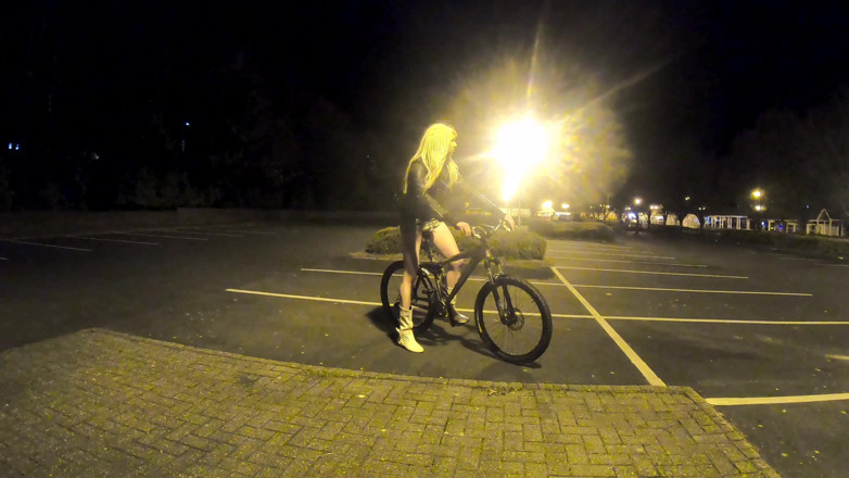 The Midnight Minx: Themidnightminx viaje en ciclo de medianoche