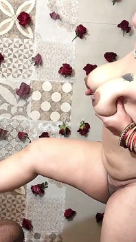 Devar와 하드코어 섹스하는 Pyasi Dulhan Bhabhi