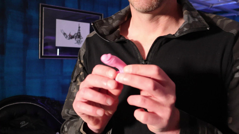 TomBakerBDSM: 第一人称视角 Tom Baker - 你的鸡巴很恶心（4k）