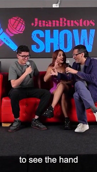 Jessica Sodi eyacula en tímida fan de polla grande en juan bustos show ft. Khloe & Melanie