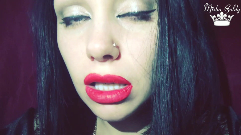 Goddess Misha Goldy: Rujul rose este punctul tău slab