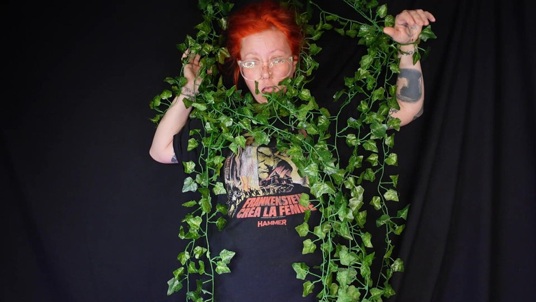 Deanna deadly: Prop vines devin reale și mă face să mă blochez și să...