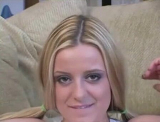 Solo Austria: Susan`s face fetish teasing