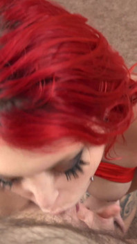 Taylor Nicole dělá JOi při sání ptáka