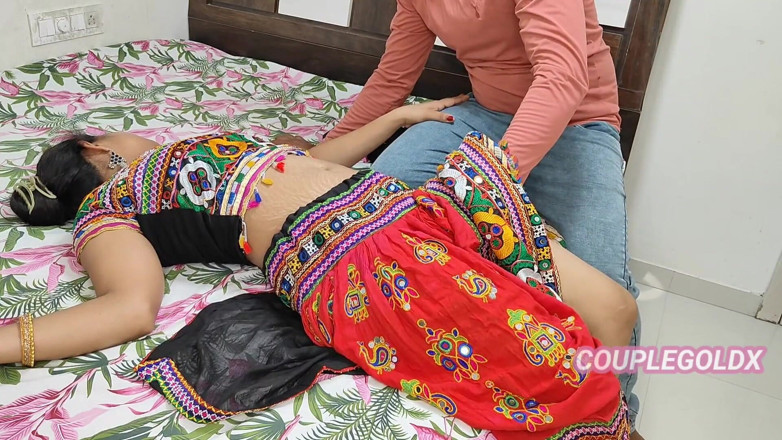 Sexy Komal: Garba Dance v Navráti speciální šukání