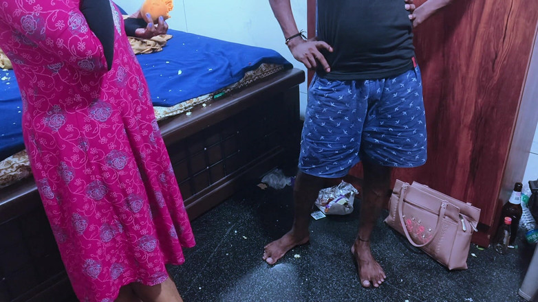 Tamil lesbian: Після зйомки випадкові розмови про порно відео