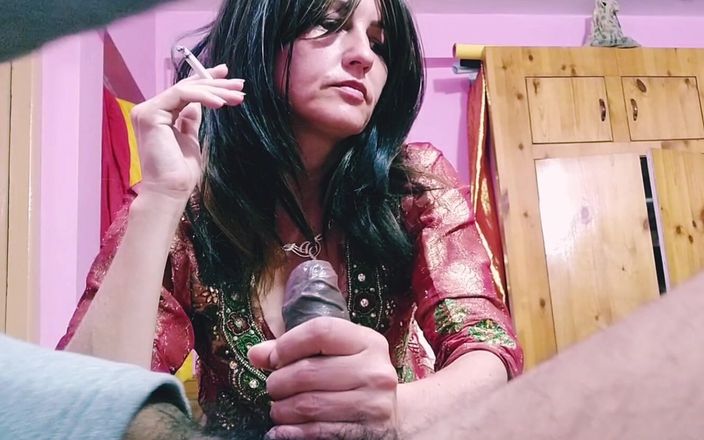 Bolly Karma: Amateur Wild Smoking and Sucking BBC MILF