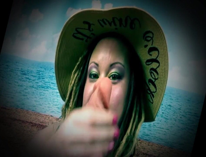 Campsissyboi: Grosses bites juteuses, mindfuck