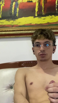 Vergon Latin Wanning Ass Blow His Dick