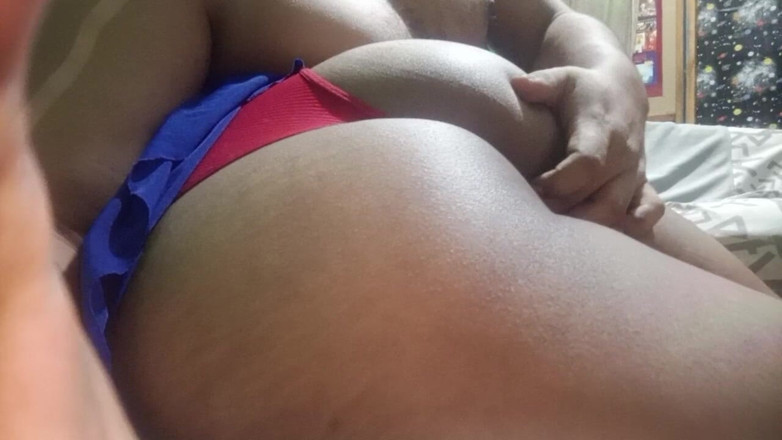 BigassMILF40: L'amico di mio marito quasi mi ha fatto incinta