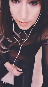 Tammysissy wird erregt, während sie sich selbst filmt 2