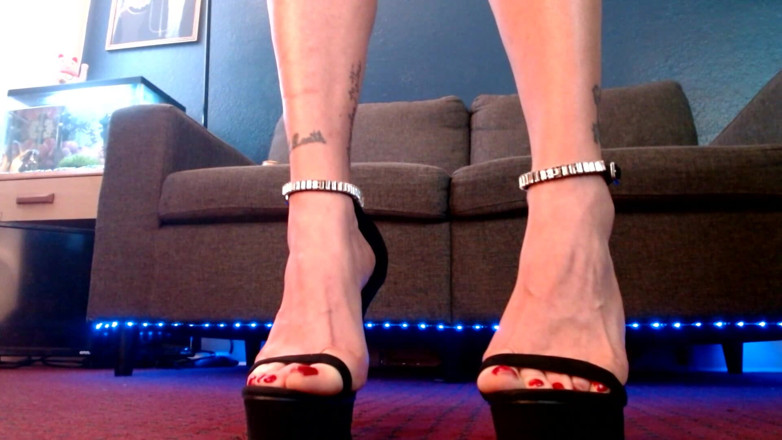 Abby Anna: Strapy High Heels Lean Legs Show