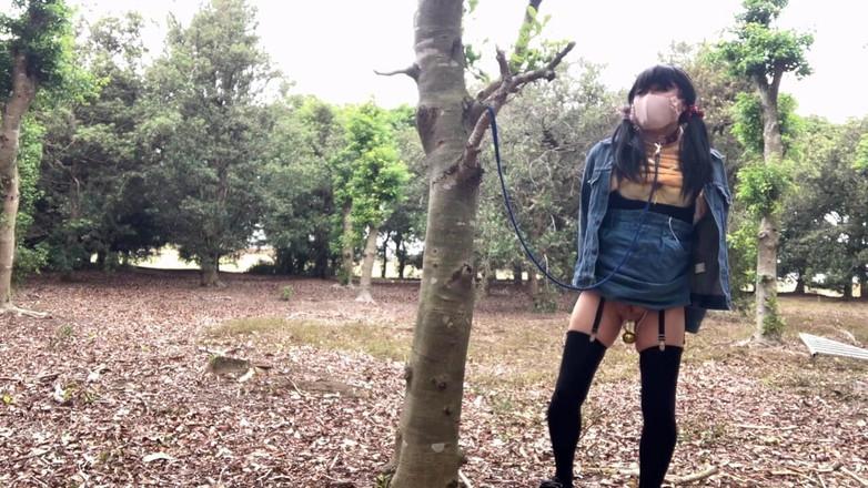 megu2002: Allenamento indipendente N. 34 Gonna aderente reggiseno arrotolata camminata scoperta