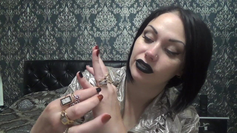 Goddess Misha Goldy: Gouden ringen plagen en pijpbeurt! Jewerly fetisj!