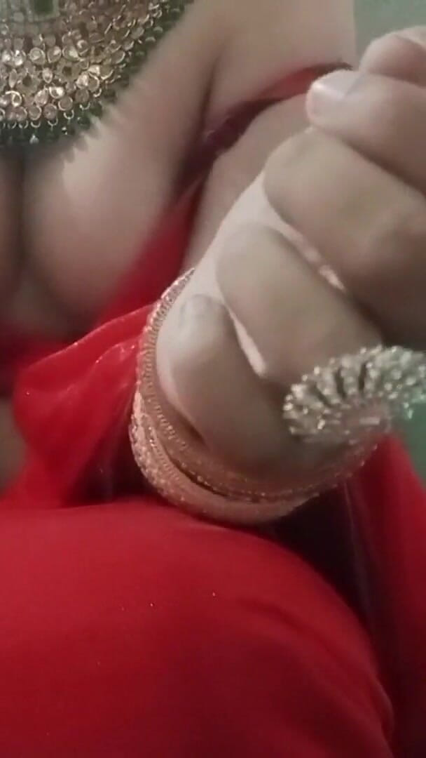 Indian Gay Bottom Crossdresser Gaurisissy Pressing and Playing with Her Big Boobs (Gauri Sissy)