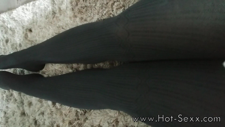 NaughtyCeleste: Naughtycelestes perfektní nohy v silonkách