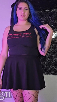 女巫把你变成娘娘腔的女仆来偿还你的债务