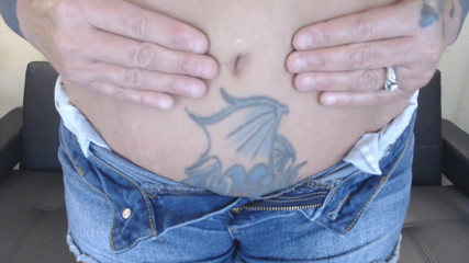 Abby Anna: Belly button digging stretching finger'n