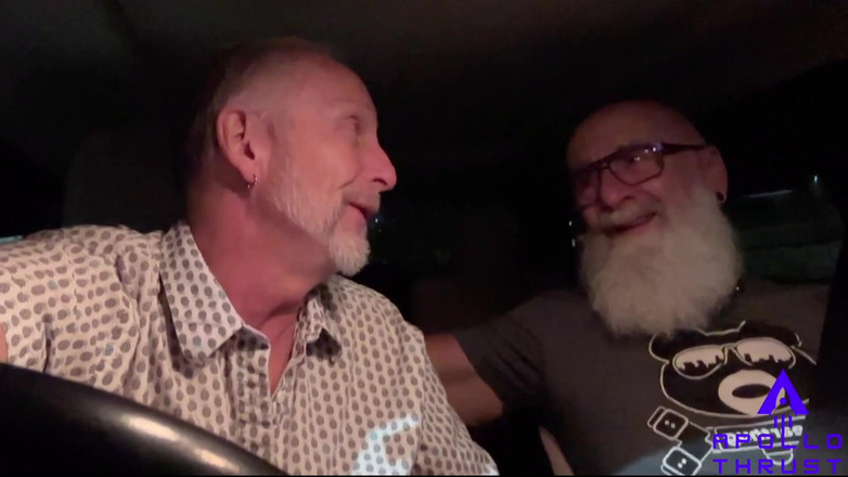 feedmedick: Тобі потрібна їзда?