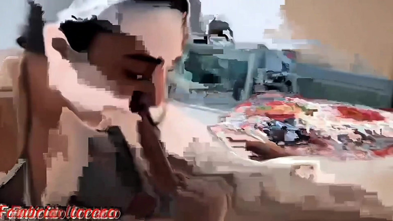 Fabriciolima: Jogando videohry E Makarska Empregada Novinha Me Seduziu!