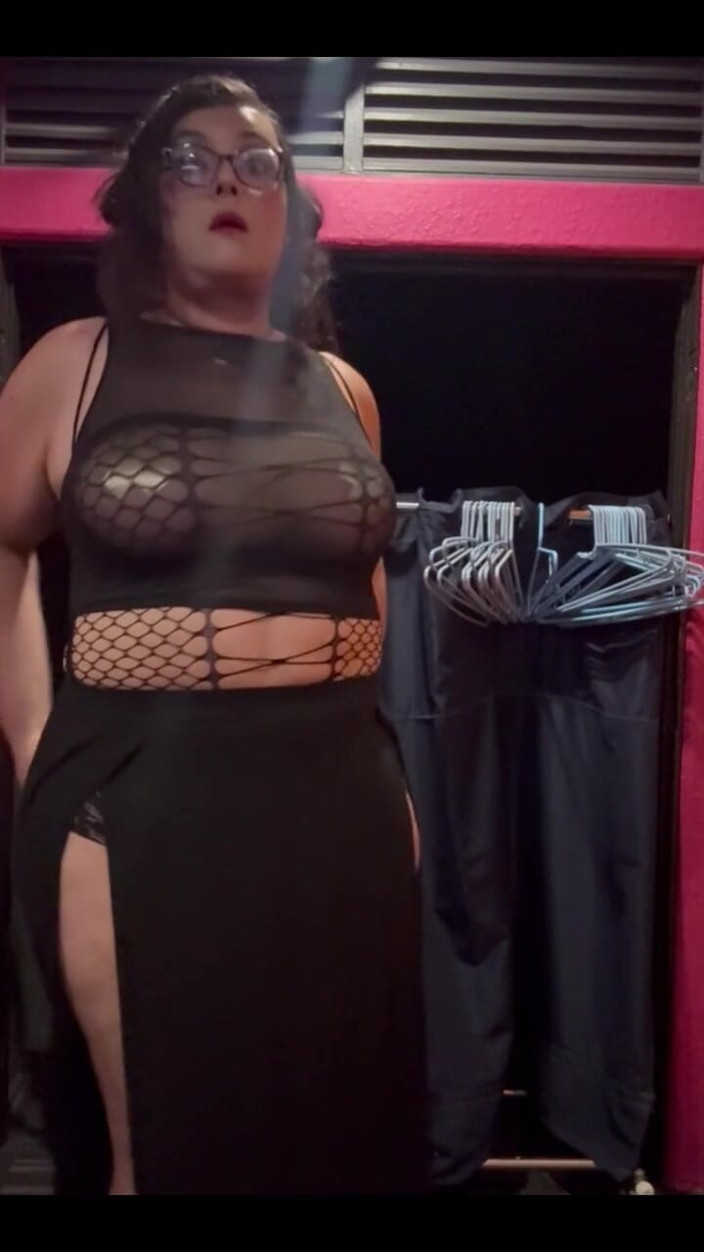 Christi Cream Cake: Last Night’s Show Fit
