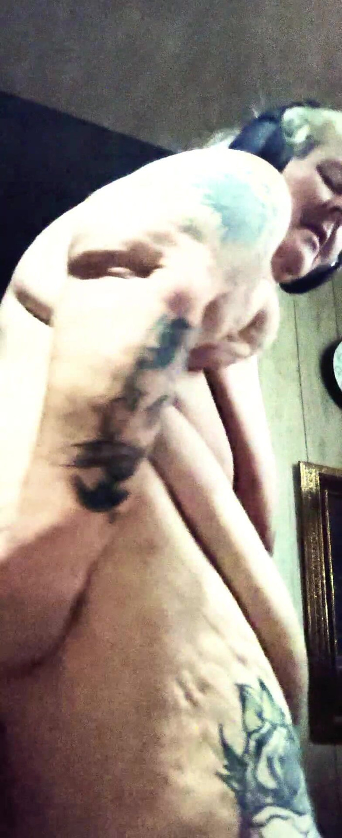 HerculesnVENUS: ฉันเลียรูตูดแน่น ๆ ของฉัน ในทางกลับกัน ฉันจะดูดควยเธอและดื่มน้ําเงี่ยนทั้งหมดของเธอแล้วก็บางส่วน