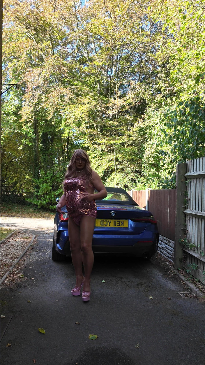 Kelly CD 2022: Sexy Crossdresser Kellycd2022 in My Pink Sequin Little Dress and...