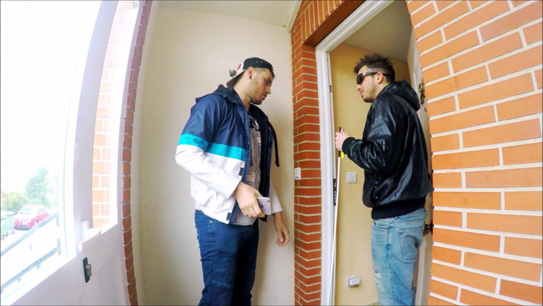 Carlos and Hector: 我假装失明