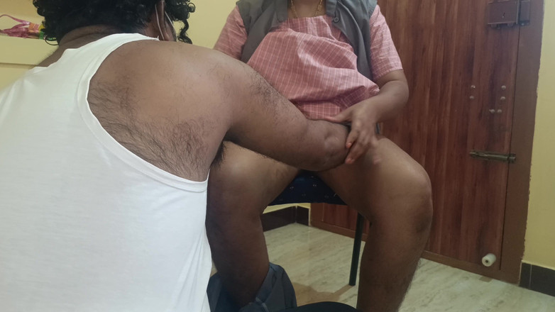 Pushpa studio: Menina da faculdade traindo