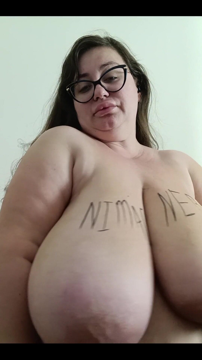 Nina Doll: Великі обвислі цицьки