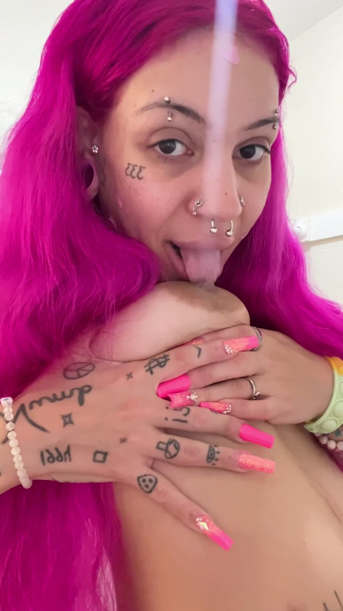 Nali Marie: I Love Big White Cock Bwc Dick Rating Nude Cock...