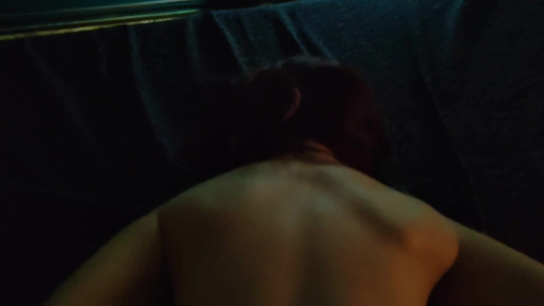 JelaiBora: मुझे अच्छा लगता है जब वह मेरे पसंदीदा सेक्स पोज डॉगी स्टाइल में मुझे पीछे से जोर से चोदता है