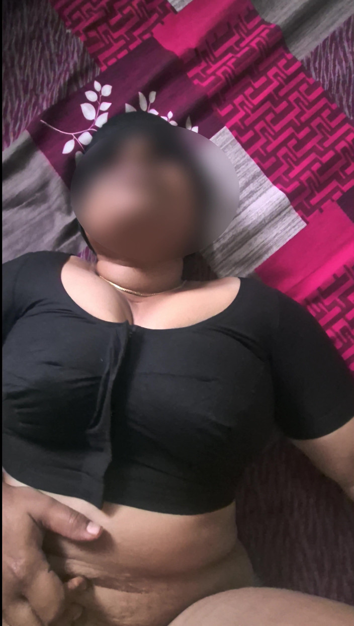 Black & white desicat: Sexy Desi Housewife in Black Blouse Hard Fucked &amp; Pussy Creampied