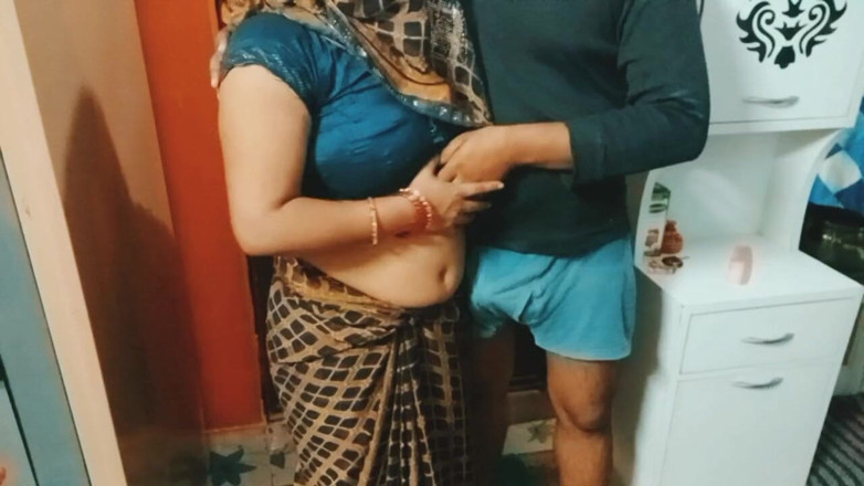 Manjushukla: Nueva pareja teniendo romance juntos