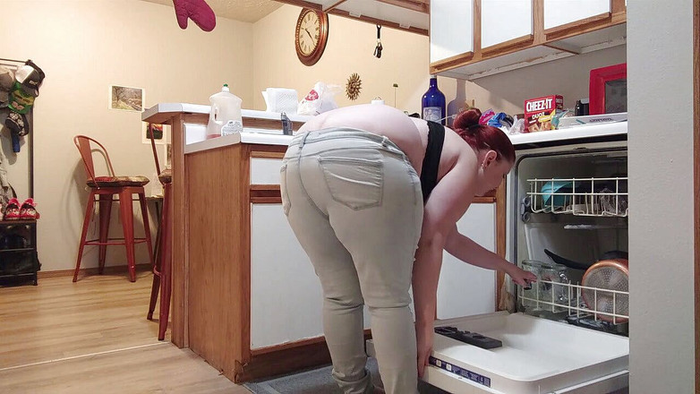 Sin Spice by Sophia Sinclair and Jasper Spice: Odhalení zadku v myčce nádobí