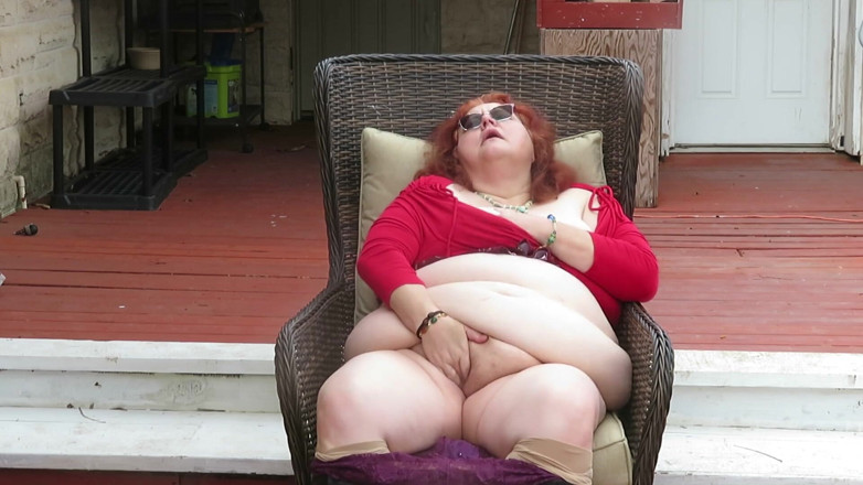 BBW nurse Vicki adventures with friends: Oh fun on my patio in my new boots doing...