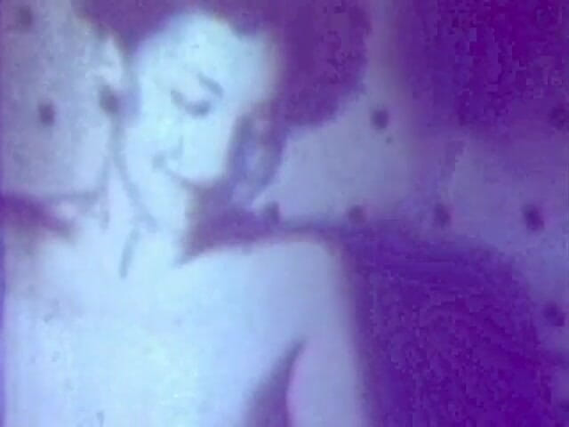 Vintage Usa: Vintage MILF wie, jak zadowolić swojego mężczyznę (Bez dźwięku, ale muzyki)