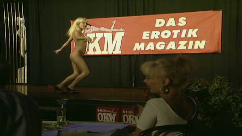 Vintage Climax: Babe gets awarded for best in business