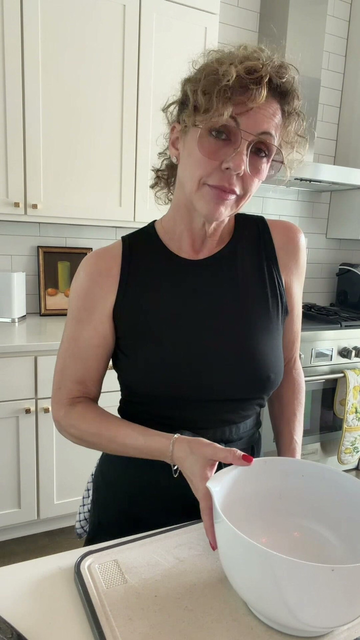 YourFavoriteMommy: Will You Be My Sous Chef?