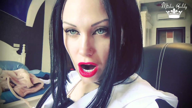 Goddess Misha Goldy: Moje szminki sprawiają, że cum