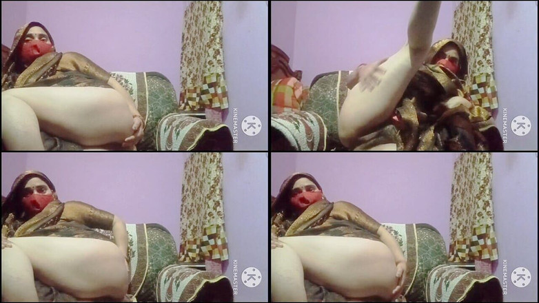 Sexy gunjan: La matrigna indiana massaggia il suo enorme culo sexy