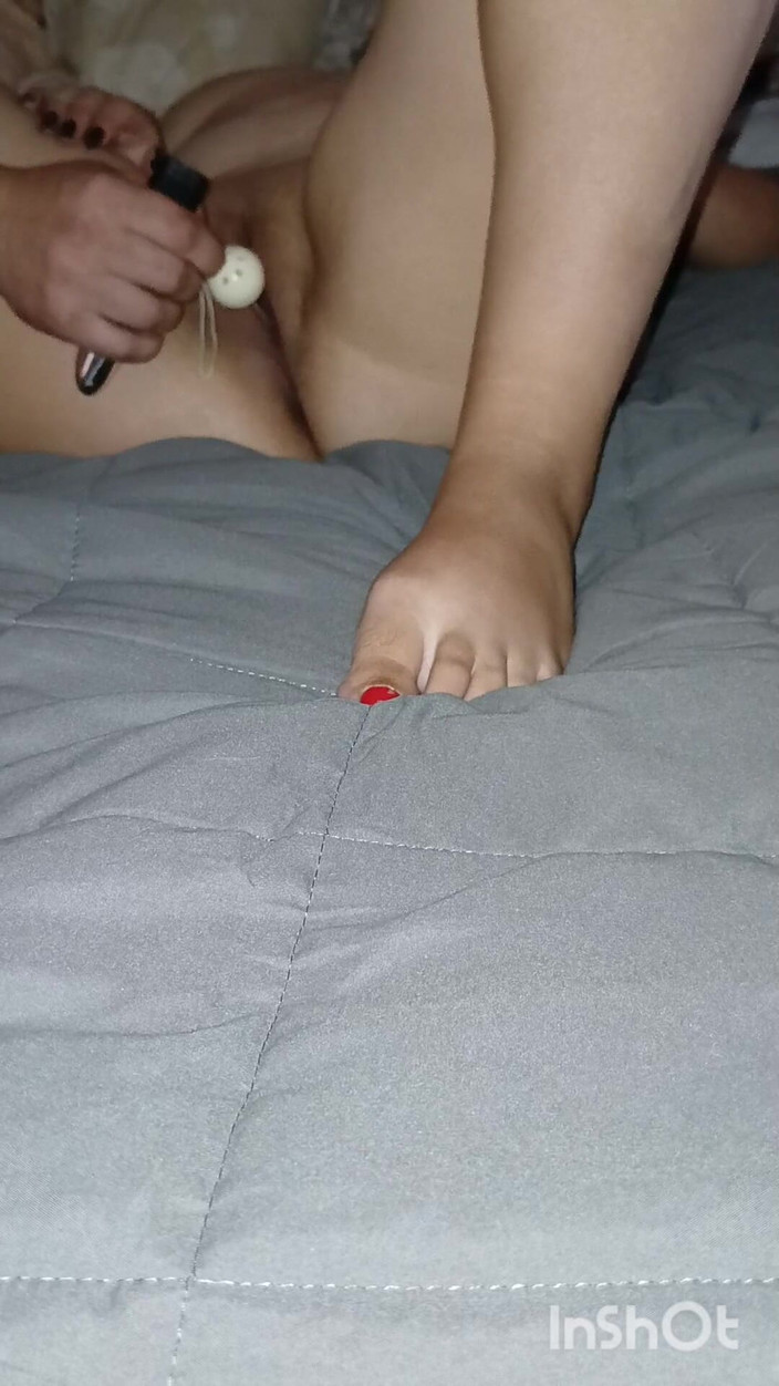 Manuela: Masturbazione e scopata moglie