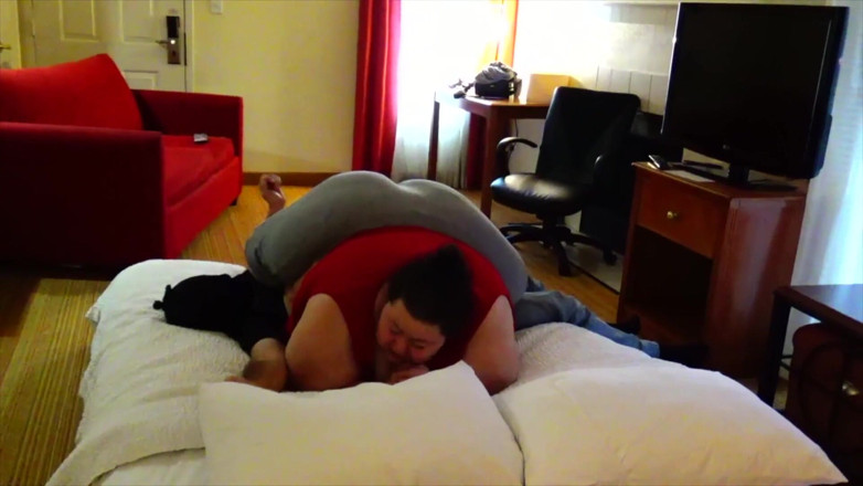Full Weight Productions: Caesar gets flopped &amp; dropped on by Queen Nora